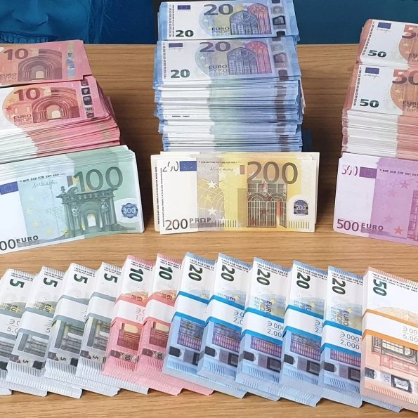 Fake Euro Banknotes