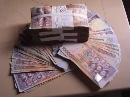 Counterfeit Ghananian Cedi